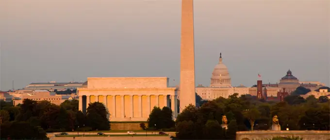 Aussicht über Washington mit Lincoln Memorial und Washington Monument